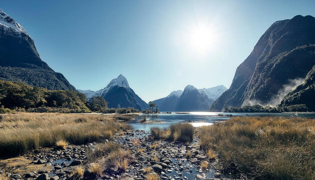 Milford Sound Overnight Cruise - Fiordland Discovery المظهر الخارجي الصورة